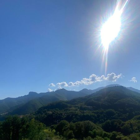 Una Suite Pop Nel Blu Della Costiera Tramonti Exterior photo